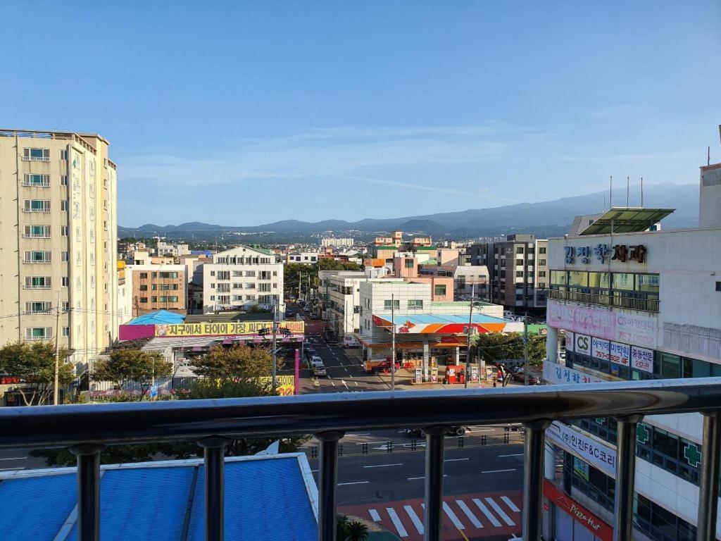 Emerald Ace Hotel Jeju Eksteriør billede